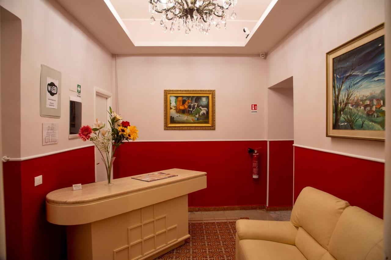 Domus Napoleone Hotel Rome Bagian luar foto