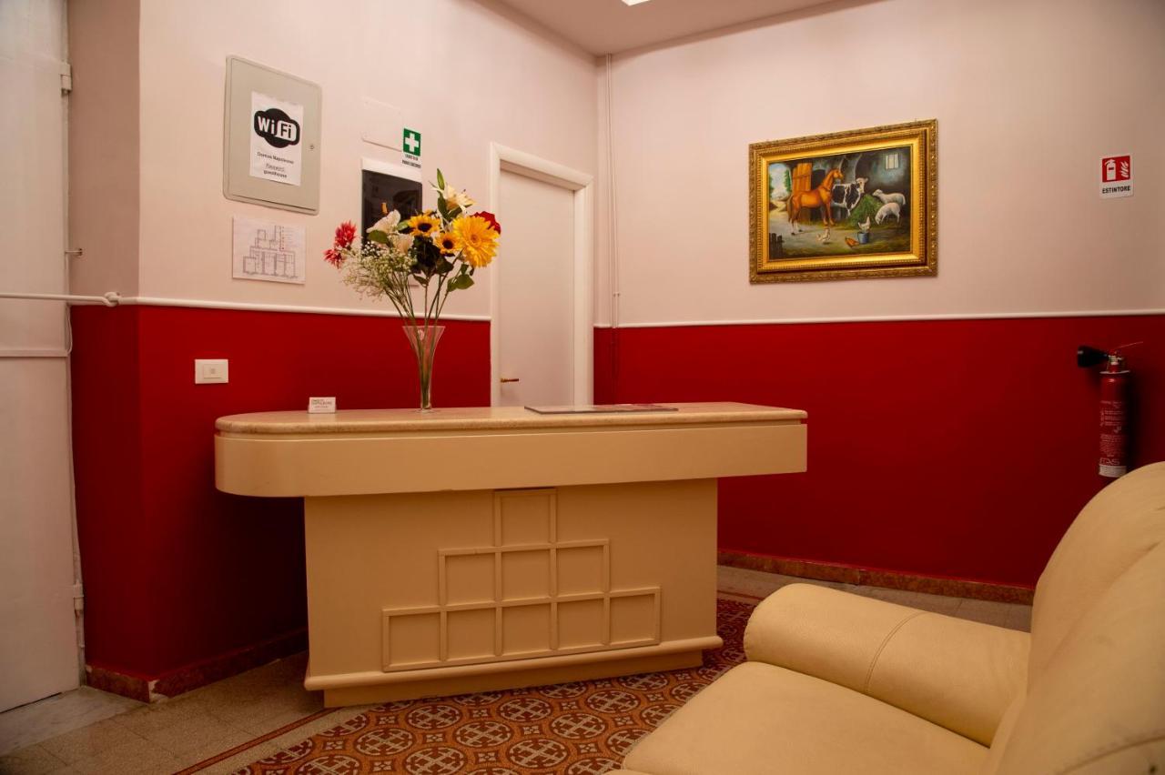 Domus Napoleone Hotel Rome Bagian luar foto