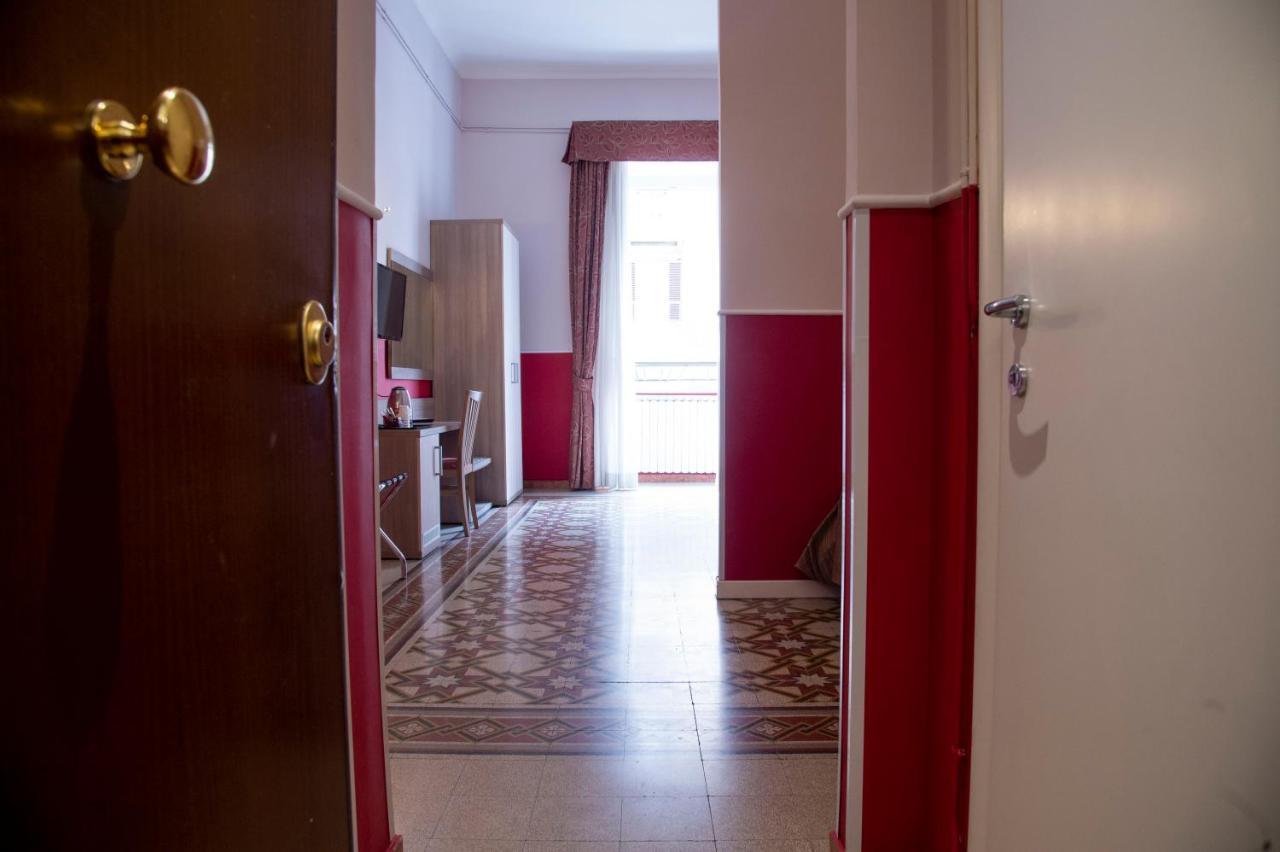 Domus Napoleone Hotel Rome Bagian luar foto
