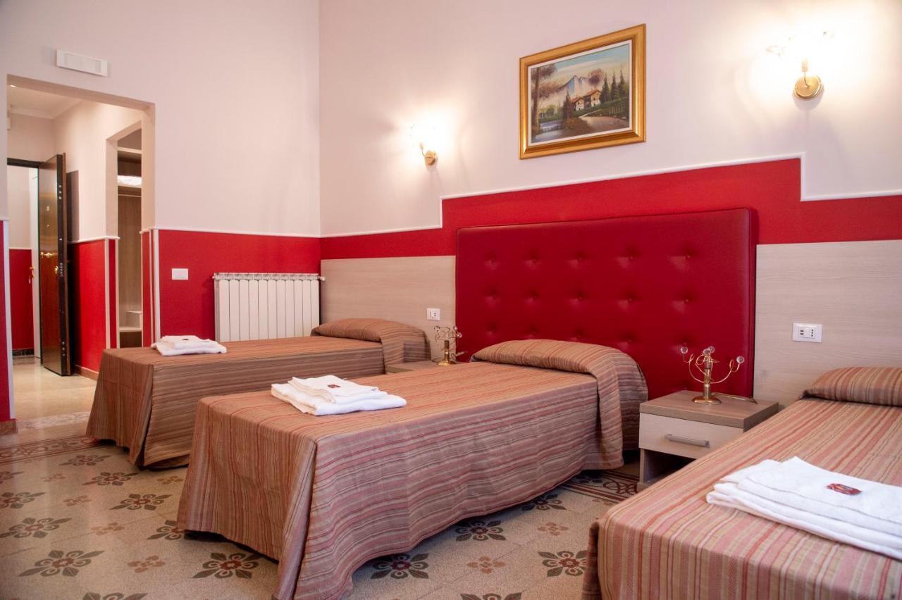 Domus Napoleone Hotel Rome Bagian luar foto